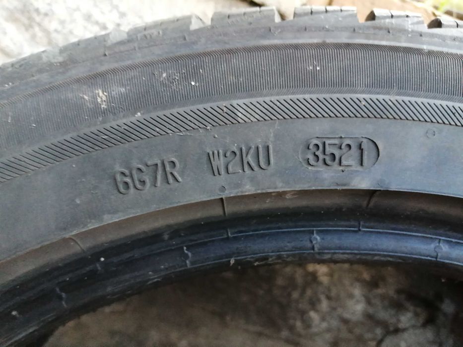 Зимни гуми Барум 225/45/17  DOT 3521. 4бр