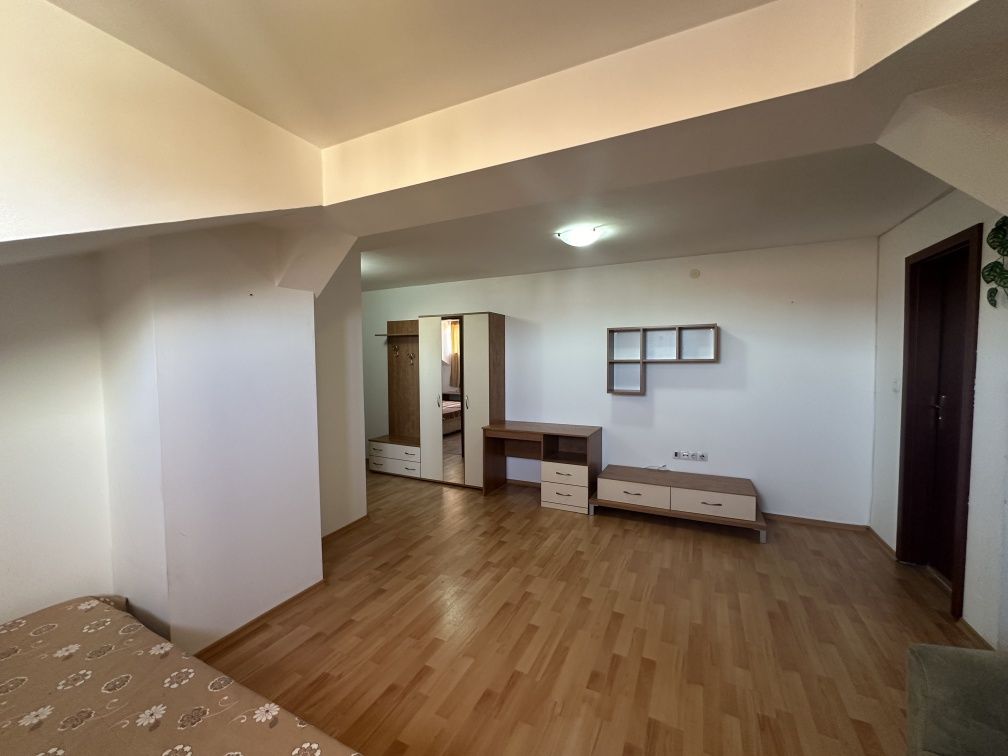 Дава се под наем Едностаен апартамент в Банско - 57 кв.м за 382.5 € - Снимка #2
