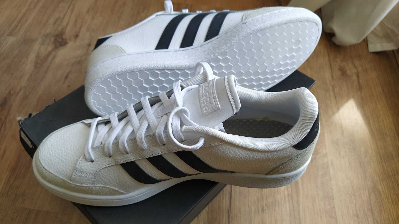 Мъжки маратонки Adidas Grand Court SE 45 1/3