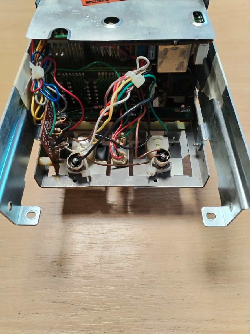 Mecanism casetofon cu electronică, funcțional