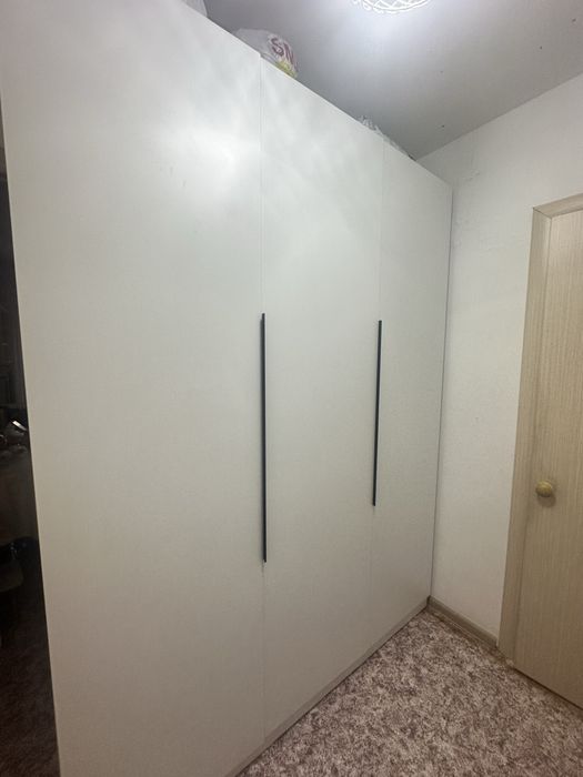 Продам шкаф,самовывоз сегодня 40000тенег в очень хорошем состояние