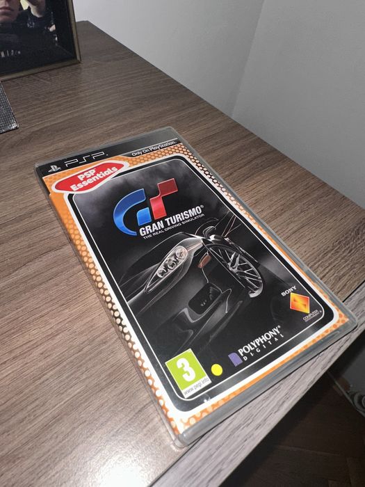 PSP игра - Gran Turismo