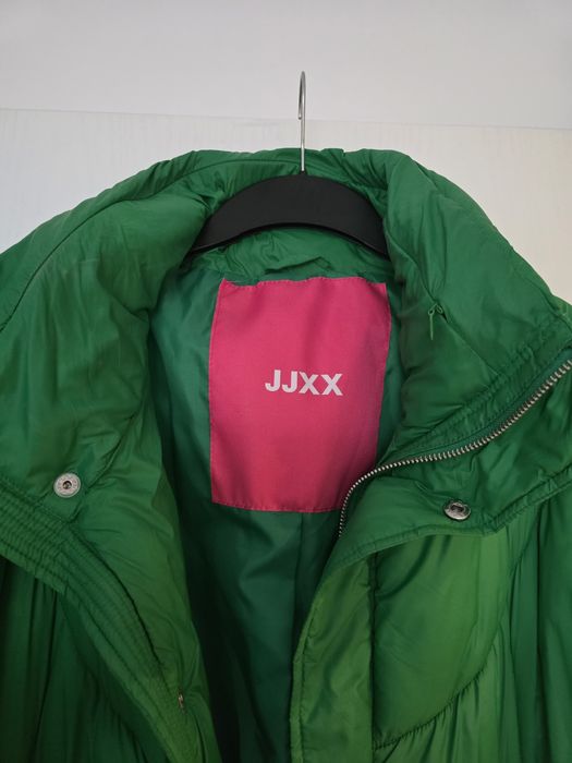 НОВО Зимно яке с капитониран ефект JJXX