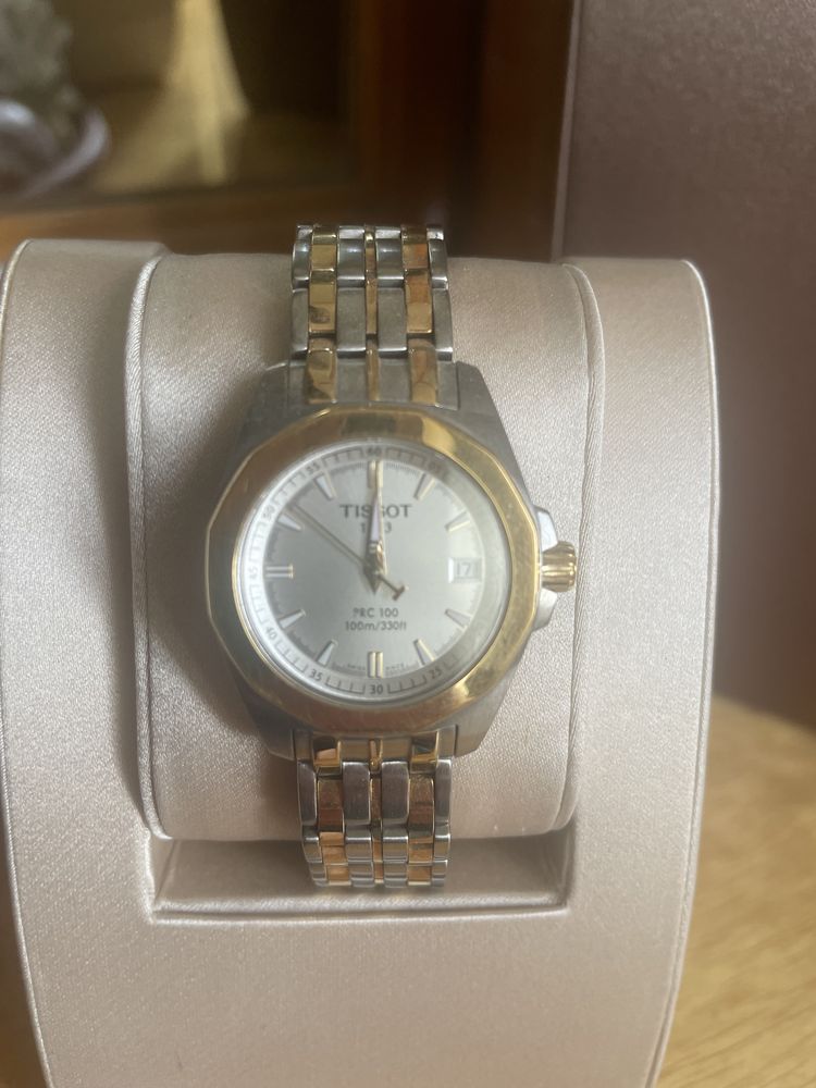 Продам часы Tissot оригинал. Классическая модель