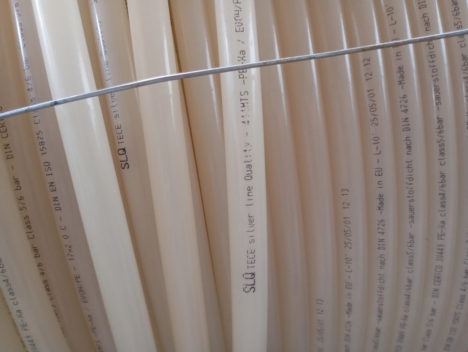 Vând țeavă pe-xa și placa tacker