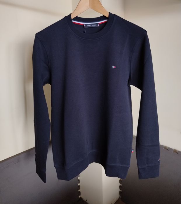 Tommy hilfiger блузи и тениски