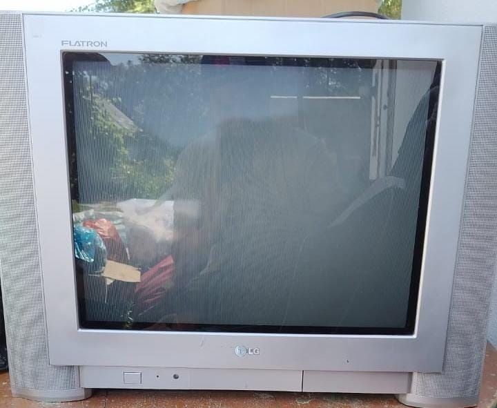 Продам телевизор