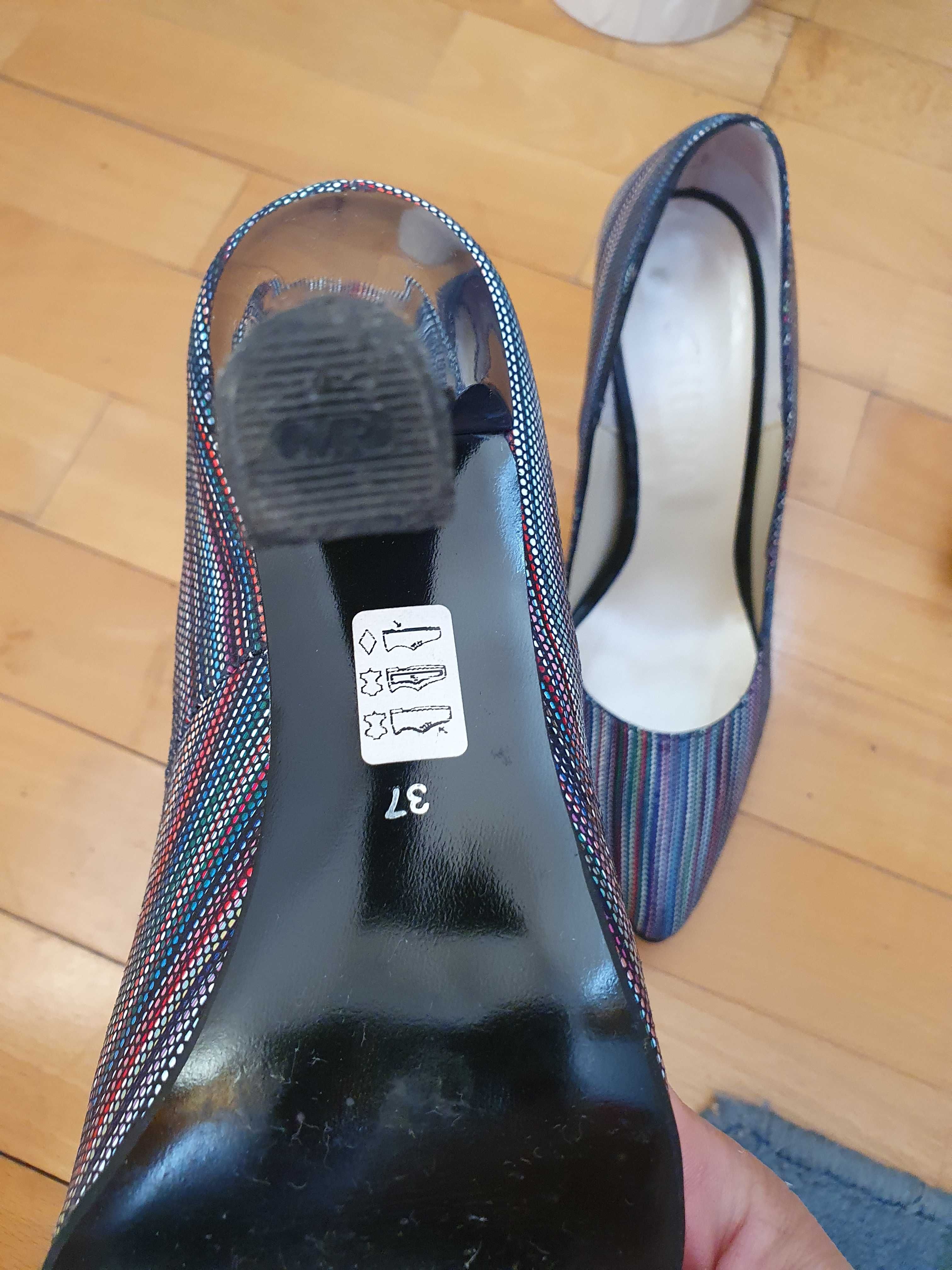 Pantofi de piele pentru femei