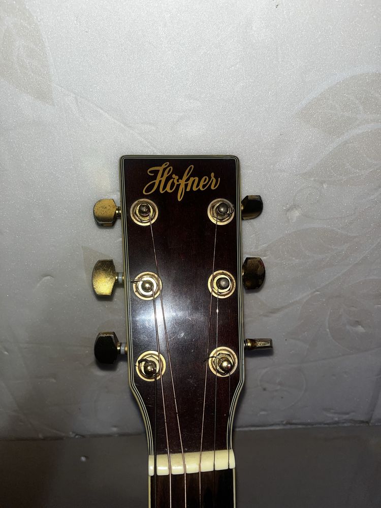 Продам акустическую гитару hofner has-05