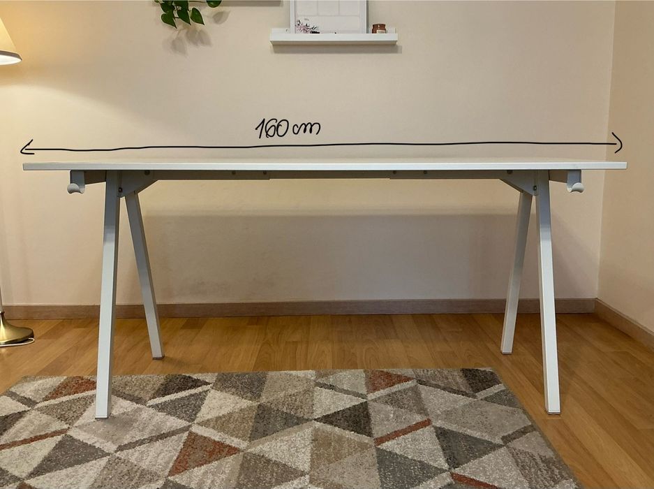 Vând birou / masă de lucru 160 × 80 cm - stare bună