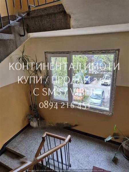 код 63054. Тристаен стандартен панел 80м2 -две спални, хол, кухня