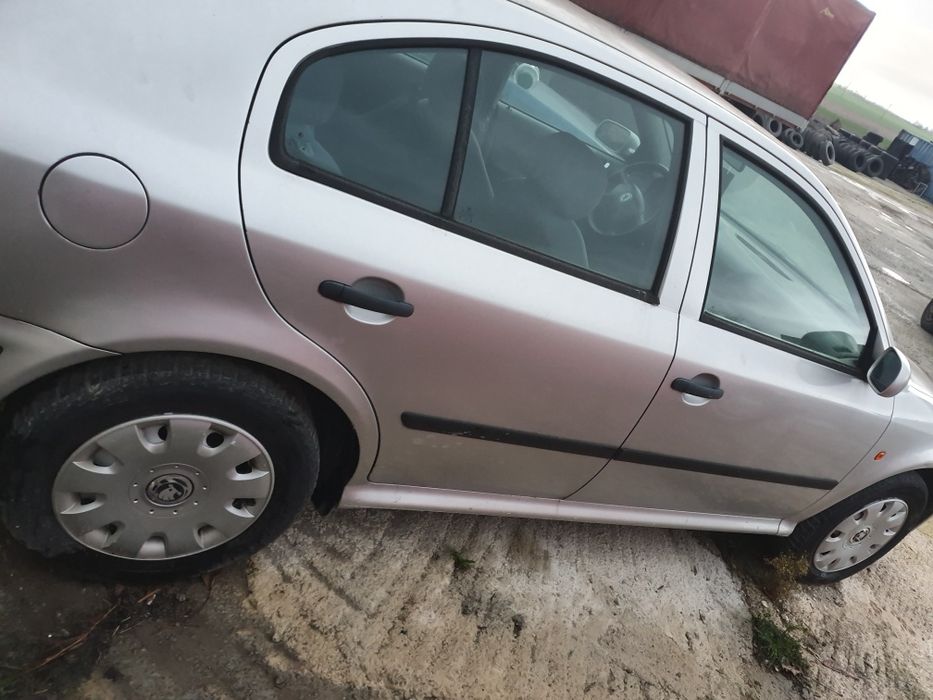 Автомобил Scoda octavia 1.6