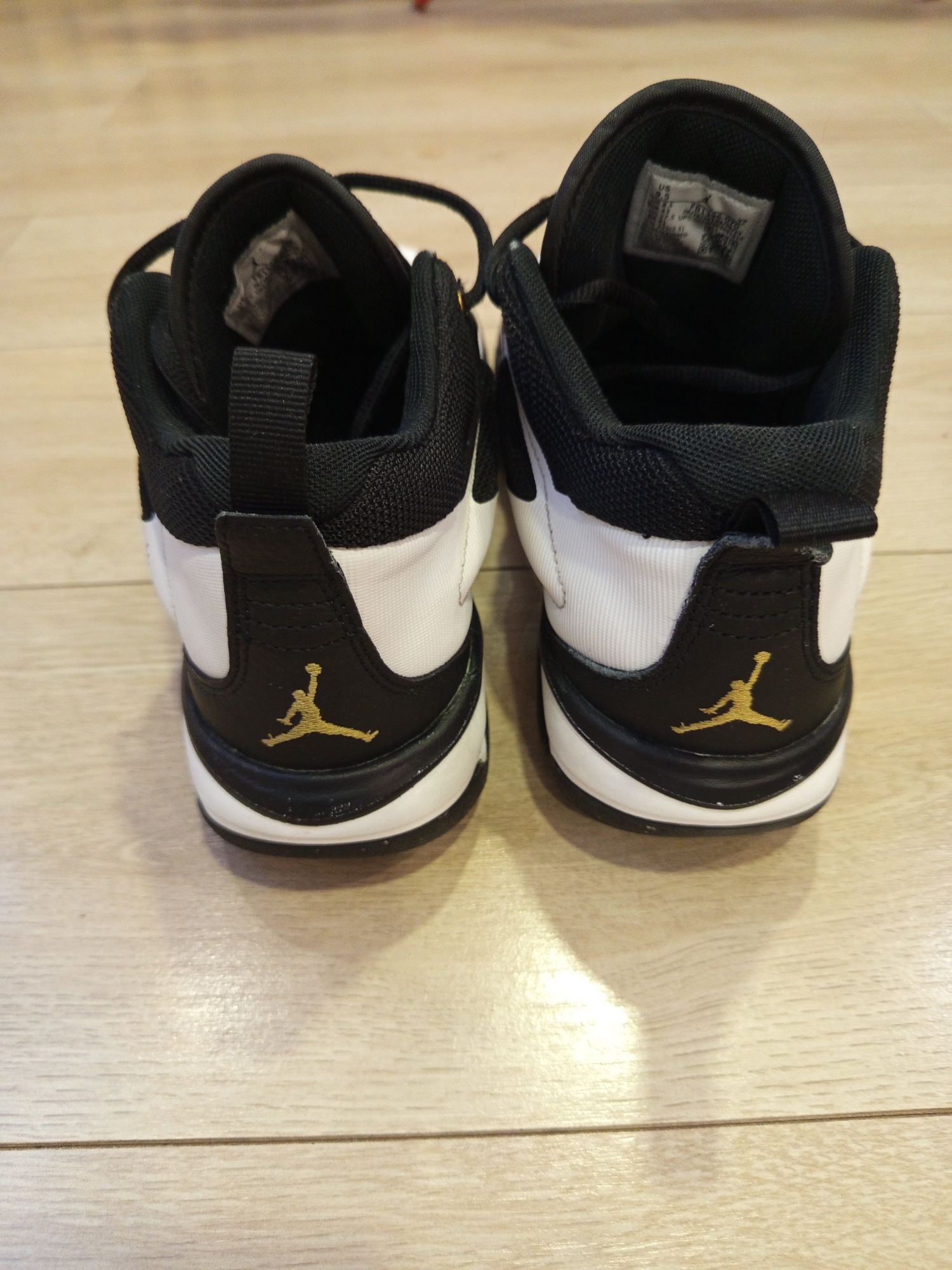 Jordan Stay Loyal 3