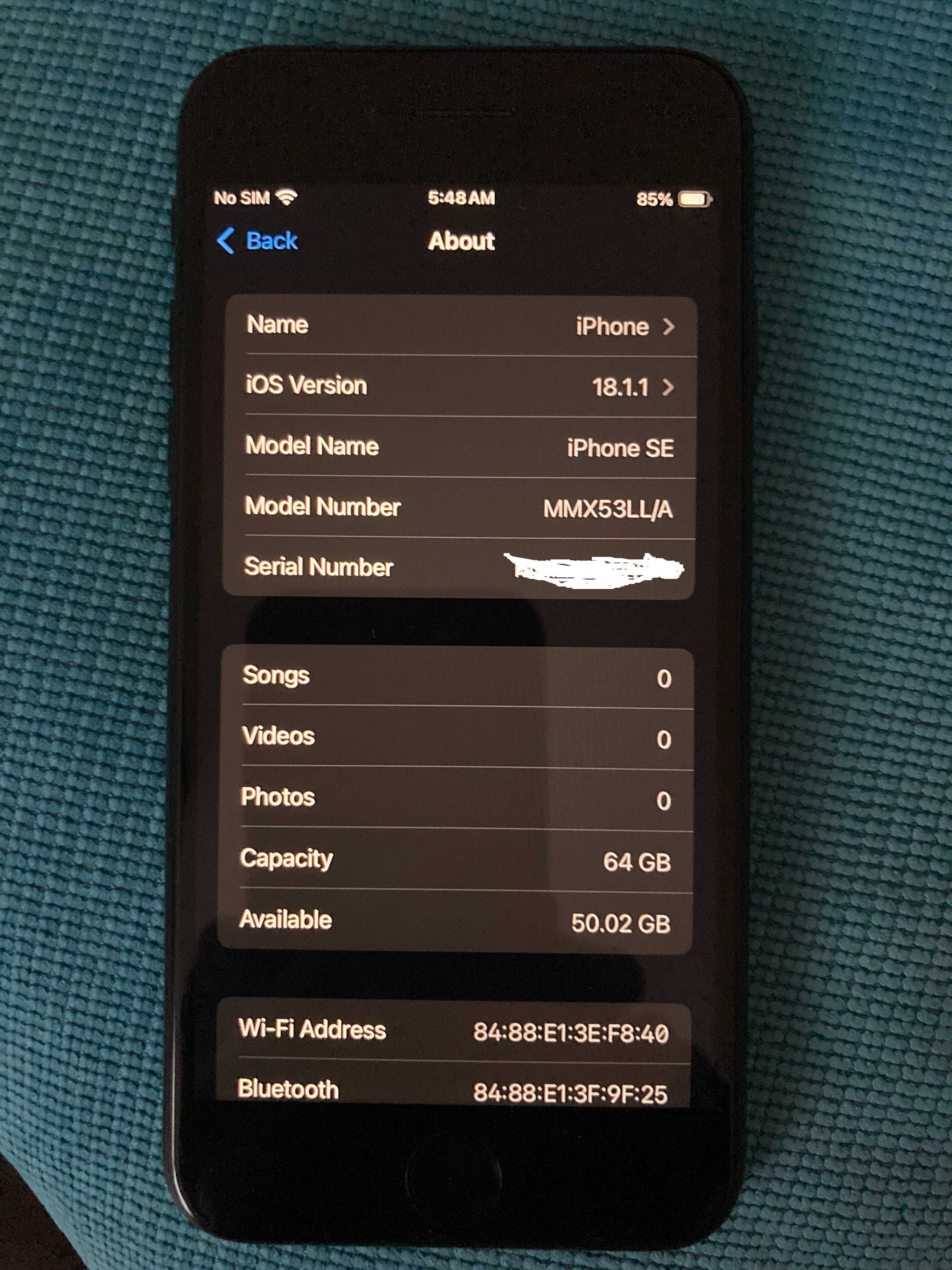 Чисто нов iPhone SE 2022 (3rd gen) SE3 Midnight синьо 64GB с 5G и esim