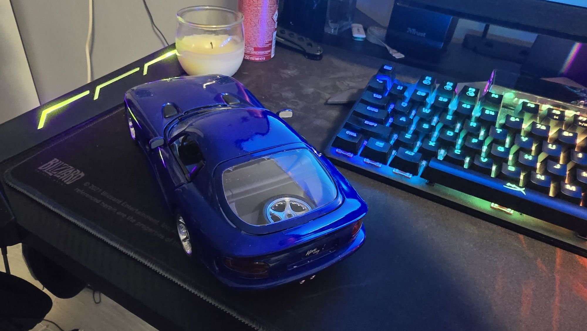 Бураго Вайпър ГТС 1:18 Bburago