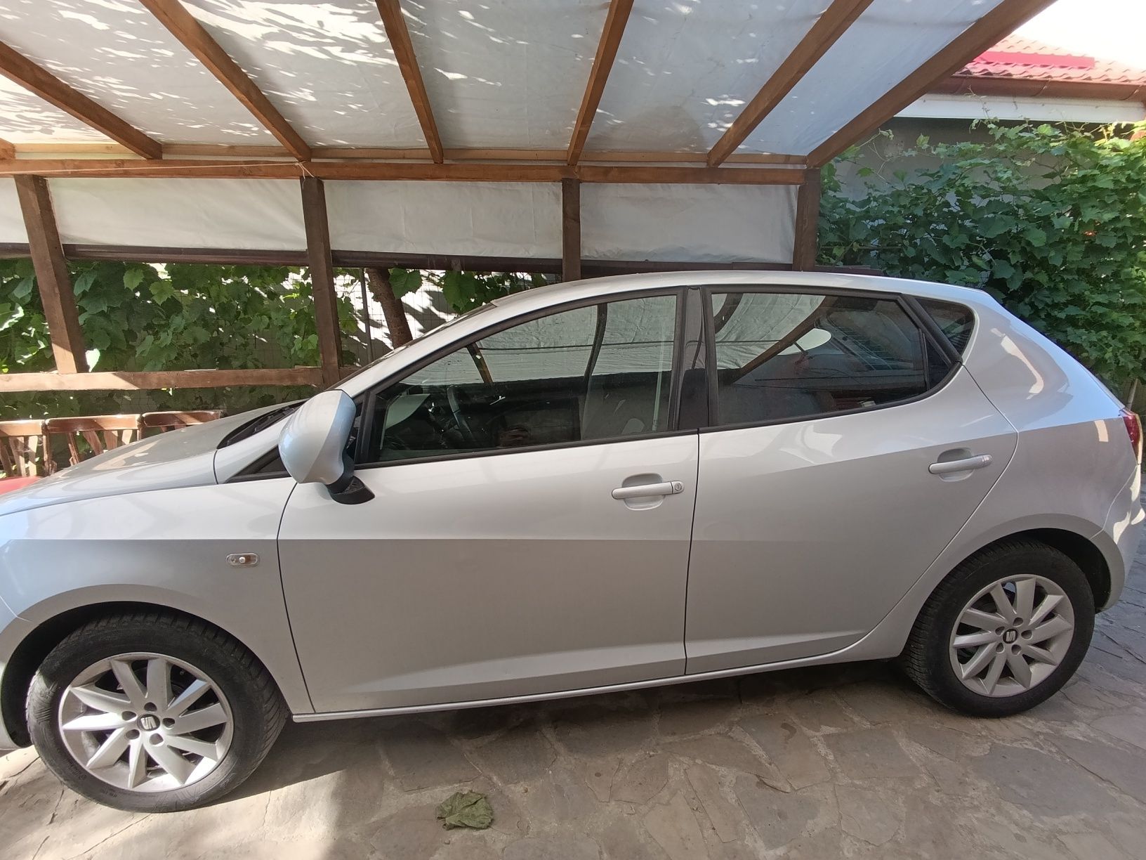 Vând Seat Ibiza 1.6