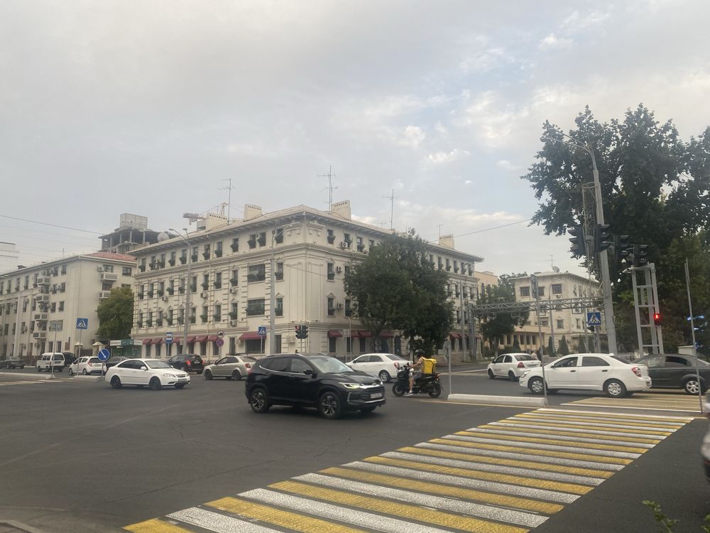 Сдается своя 1/3/4 в центре. Освобождается 1 октября.