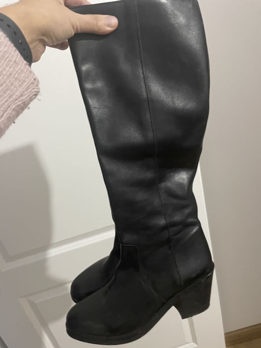 Cizme negre din piele