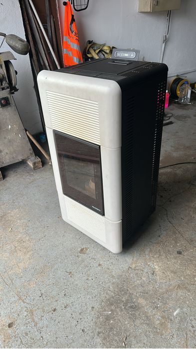 Soba semineu pe peleti 9kw