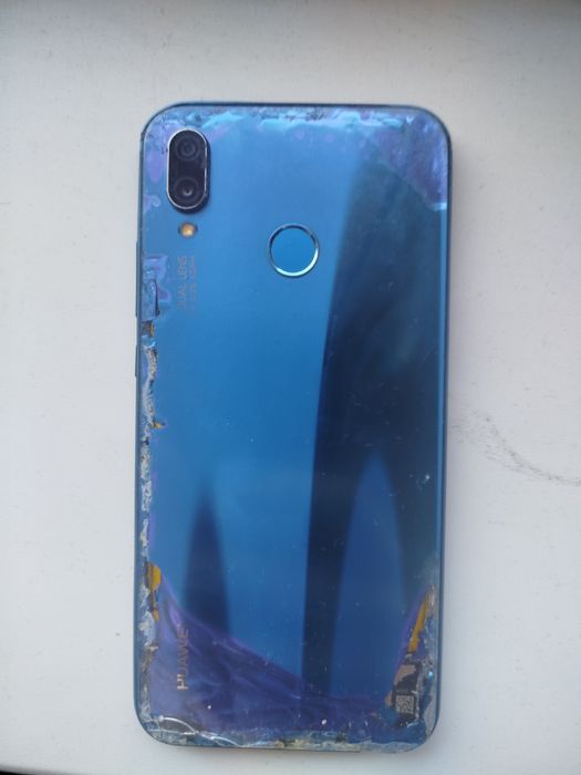 Телефон Хуавеи сатылымда