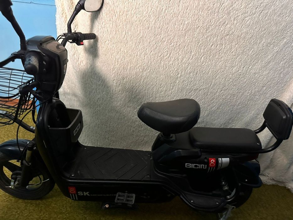 Электро скутер ск8