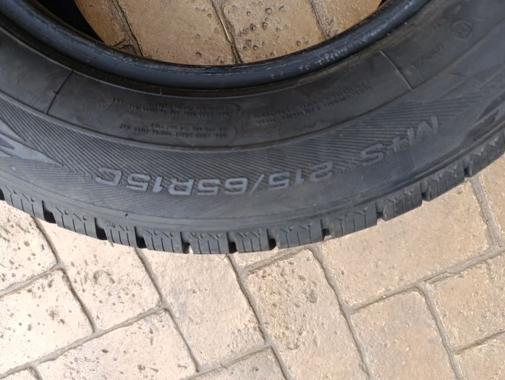 Гуми за Микробус 215/65/15 С Good year