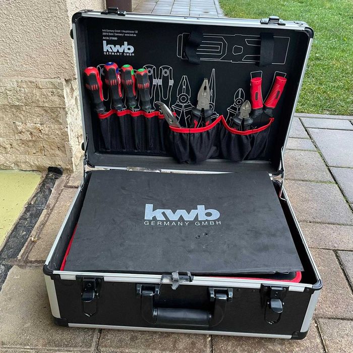 Trusă de scule kwb (incompletă, ușor avariată)