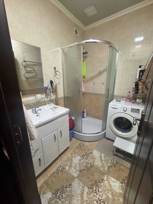 Юнусабад 4 Топовая локация 4 ком 1 этаже + парковка с навесом