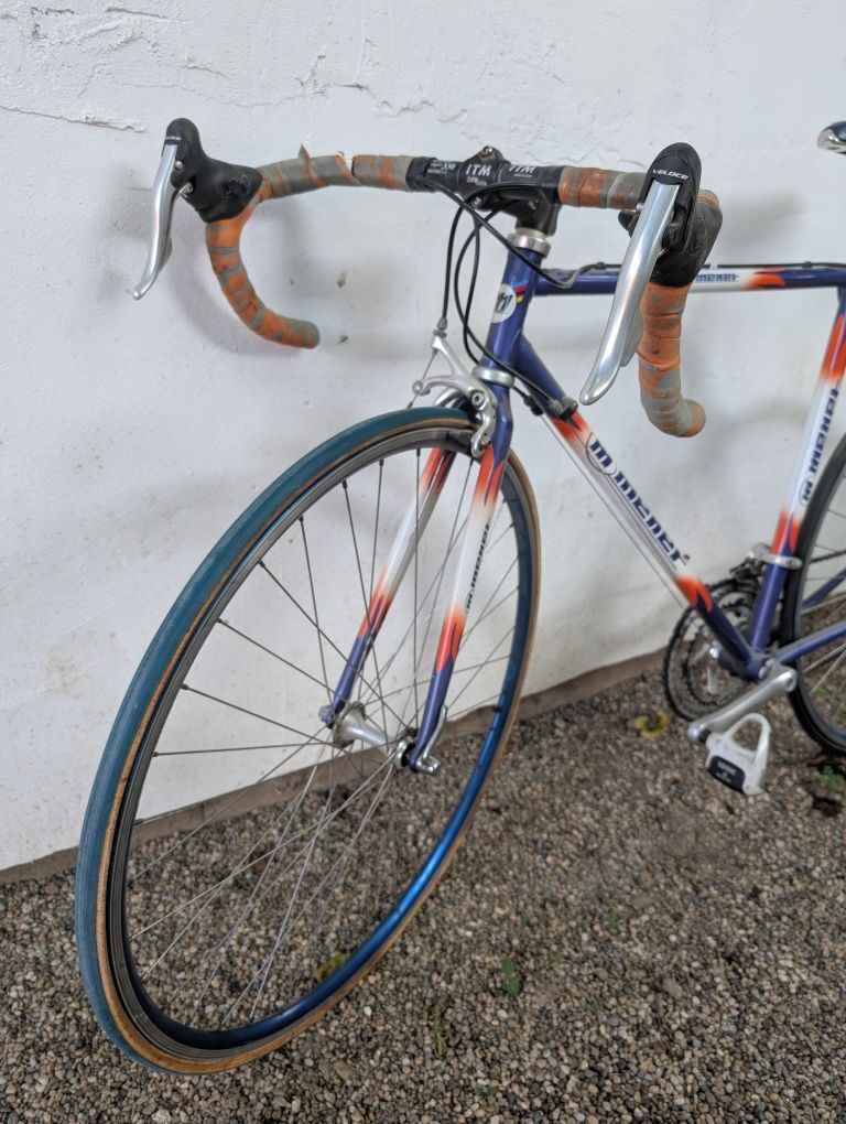 Bicicleta cursiera Mener