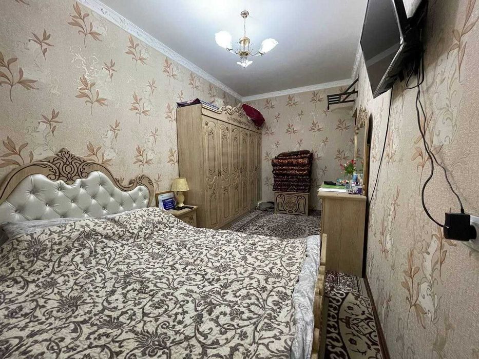 Чиланзар - 15 кв 4/5/5  под евроремонт всё раздельное балк 2х6,  82 м2