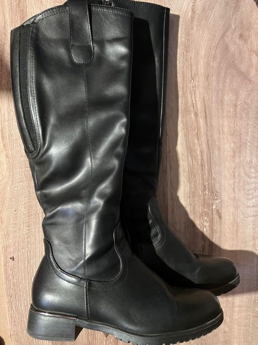 Дамски черни дълги ботуши