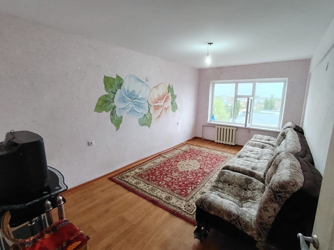 Кв Мкр Шугыла 8дом. 1 комнатный.