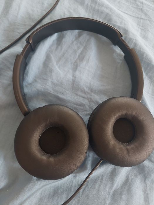 Casti JVC  cu fir aux