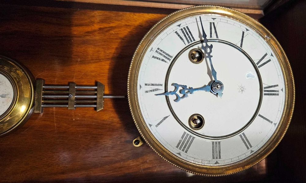 Ceas de perete cu pendula Junghans  anii 1890