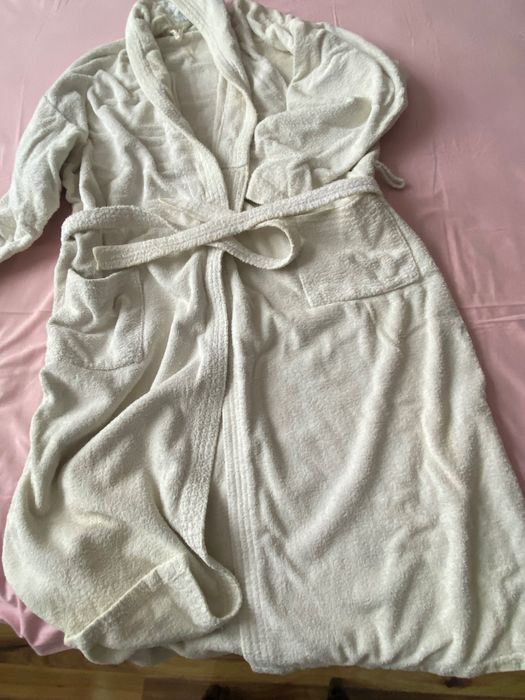 Хавлиени кърпи и халат