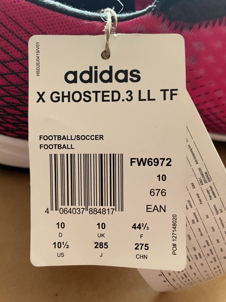 Футболни обувки adidas