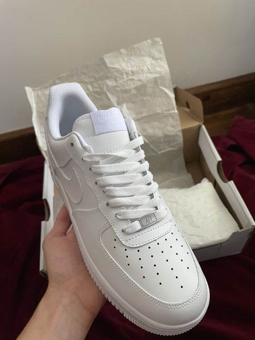 Nike Air Force 1 Triple White