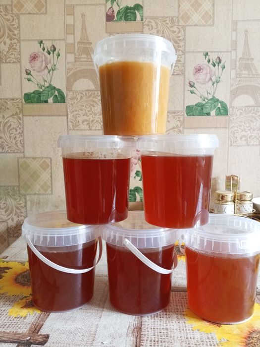 Мед горный свежий.