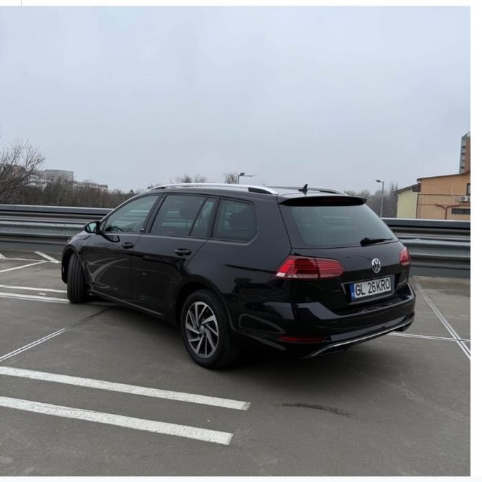 Vând Volkswagen Golf 7