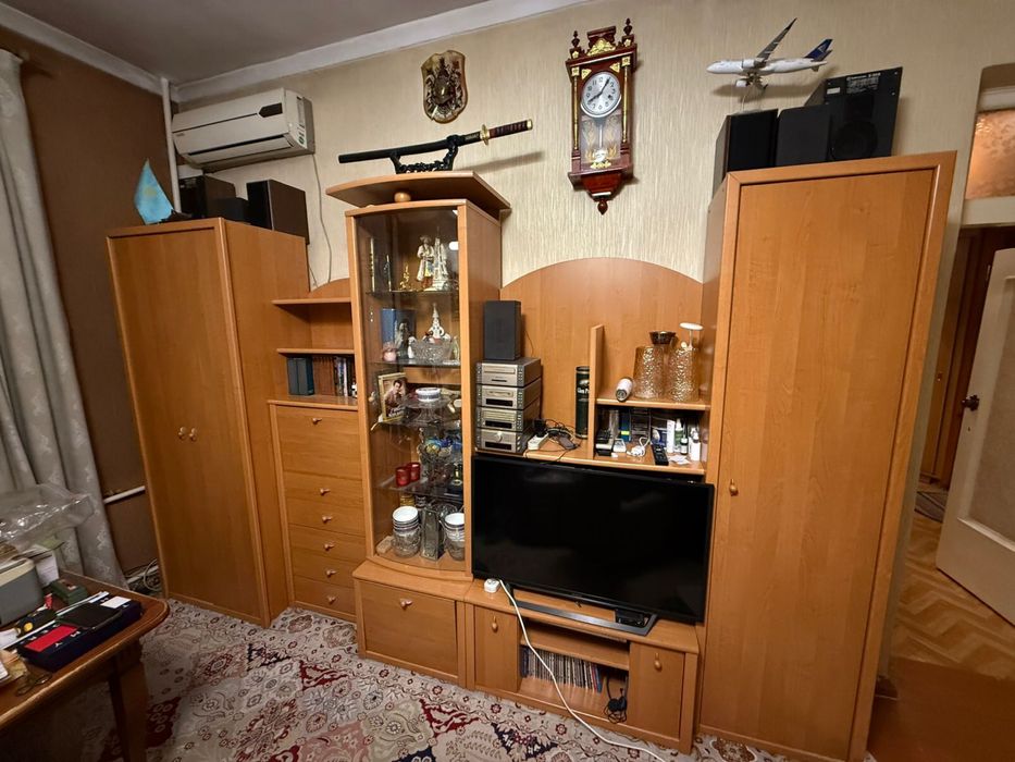 Стенка для зала в разобранном виде