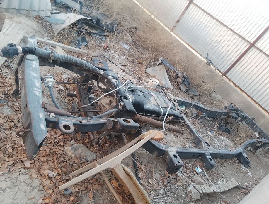 Запчасти продается рама