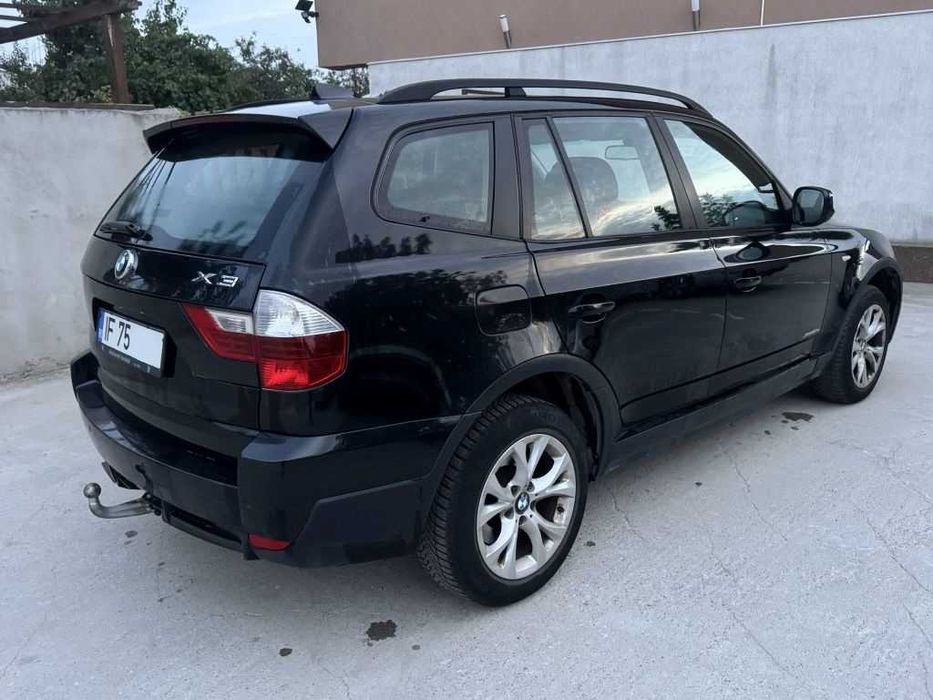 BMW X3 2010 4x4 Diesel 177CP cutie automata | Dotari: plafon panoramic