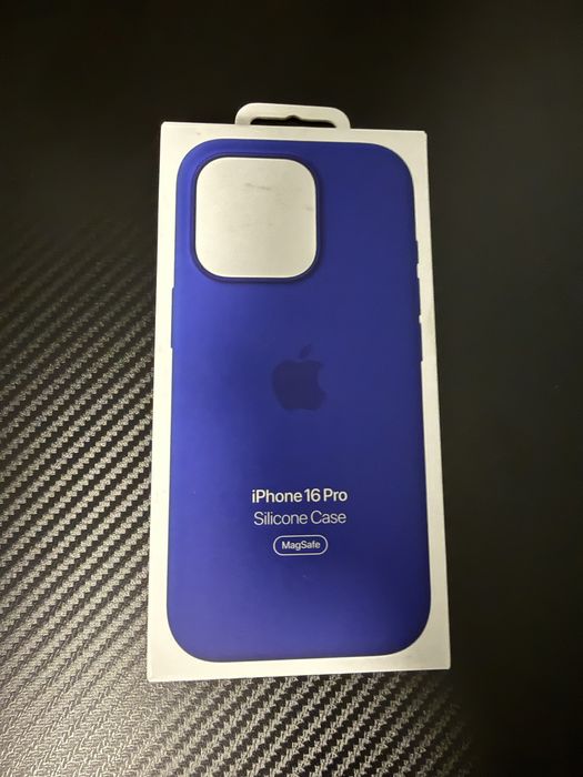 Iphone 16 pro силиконов кейс