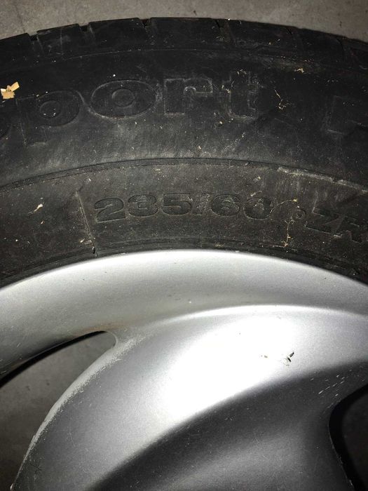 Гуми (летни)+ Алуминиеви джанти за Тойота Рав4, размери 235/60/16