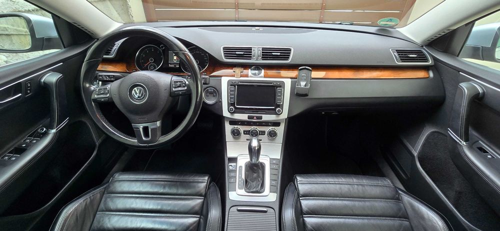 Volkswagen Passat 2.0 TFSI Highline DSG Impecabil