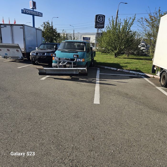 Vand  utilaje  deszapezire