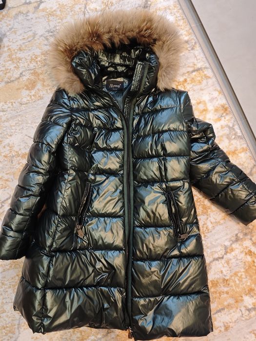 Дамско яке с естествен пух на качулката