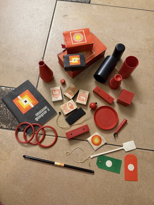 Продам набор юного фокусника советского времени