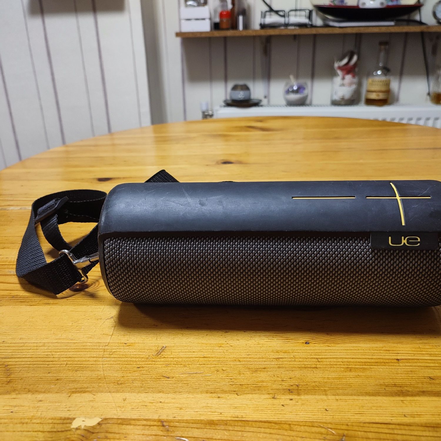 Logitech UE Megaboom блутут колона