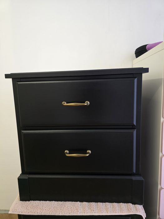 Vand 2 noptiere dormitor